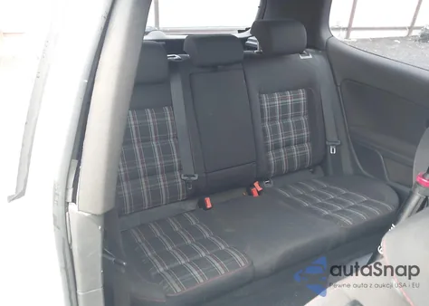 2010 Volkswagen Gti 2-Door z USA, uszkodzony, nr VIN WVWED7AJ9AW066944